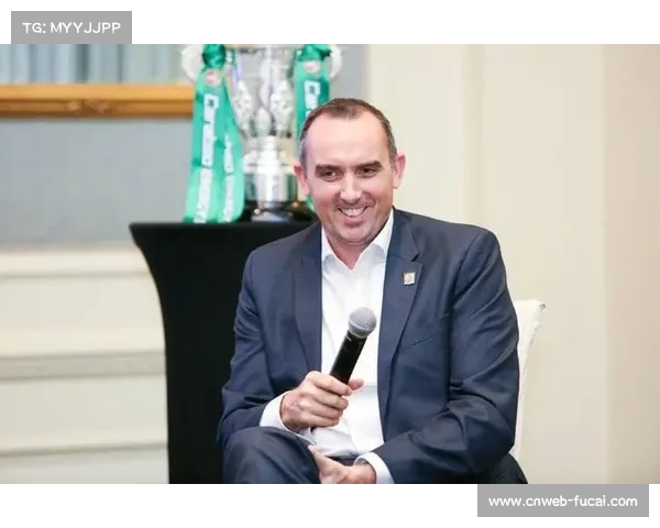 英国首相出席足球峰会承诺大力支持草根足球发展助力青少年成长