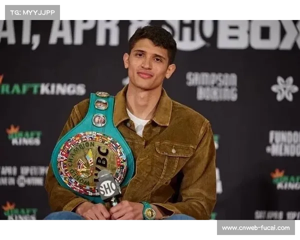 加隆·恩尼斯与乌斯马·利马争夺空缺WBA超次中量级过渡拳王荣耀之战