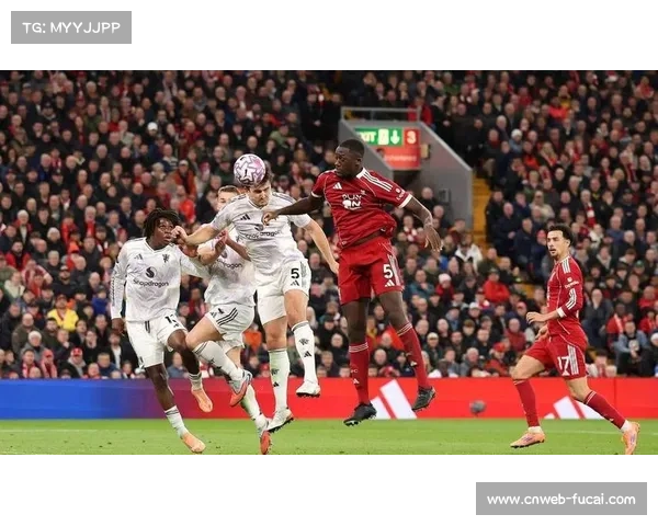 比赛伊始B费妙传助攻姆伯莫破门助曼联闪电取得领先